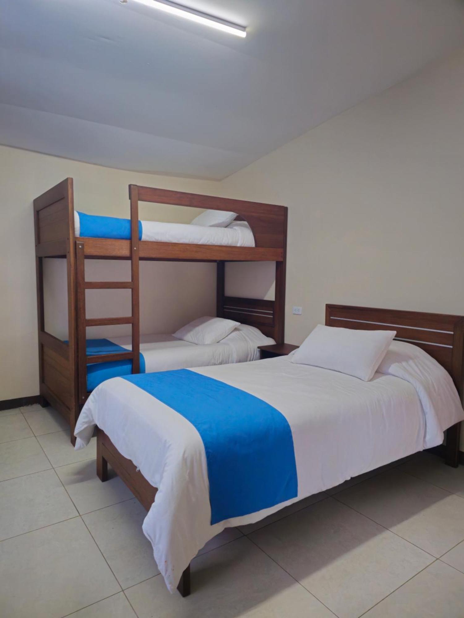 Hotel Tungurahua 바뇨스 외부 사진