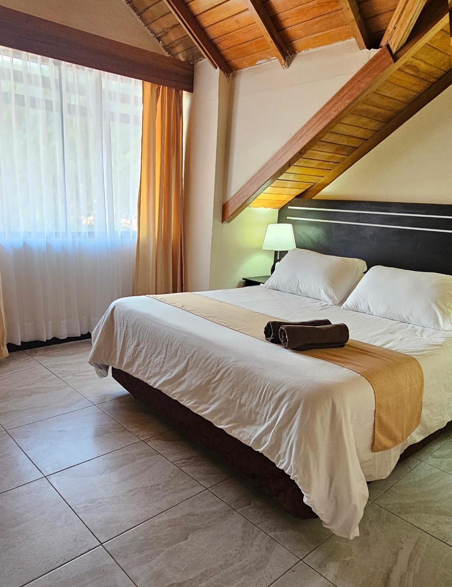 Hotel Tungurahua 바뇨스 외부 사진